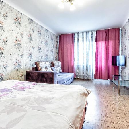 433 Lighthouse Apartments Arbat - Traveler'S Choice الماتي المظهر الخارجي الصورة
